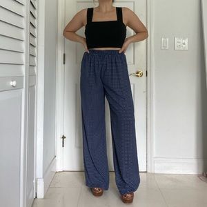 Elegant flowy diamond print pants